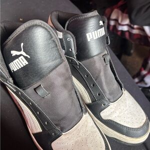 Puma Men's Black and Gray Sneakers